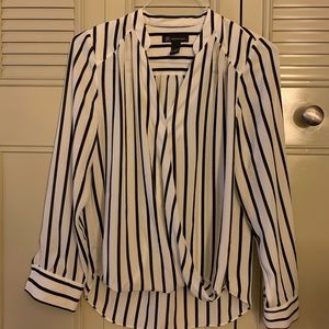 Striped flowy blouse